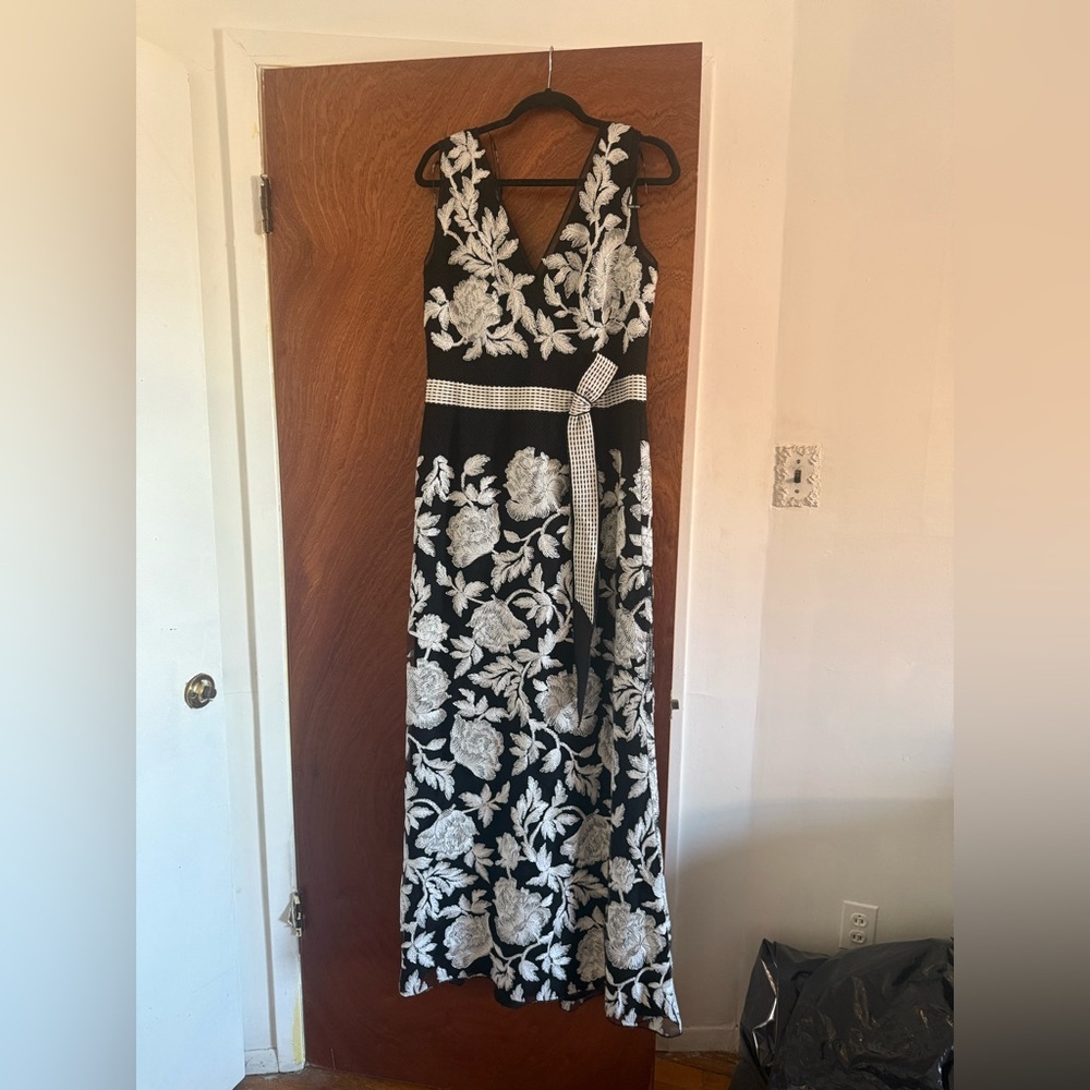 Tadashi Shoji Classic Black & White Floral Dress - Picture 4 of 6